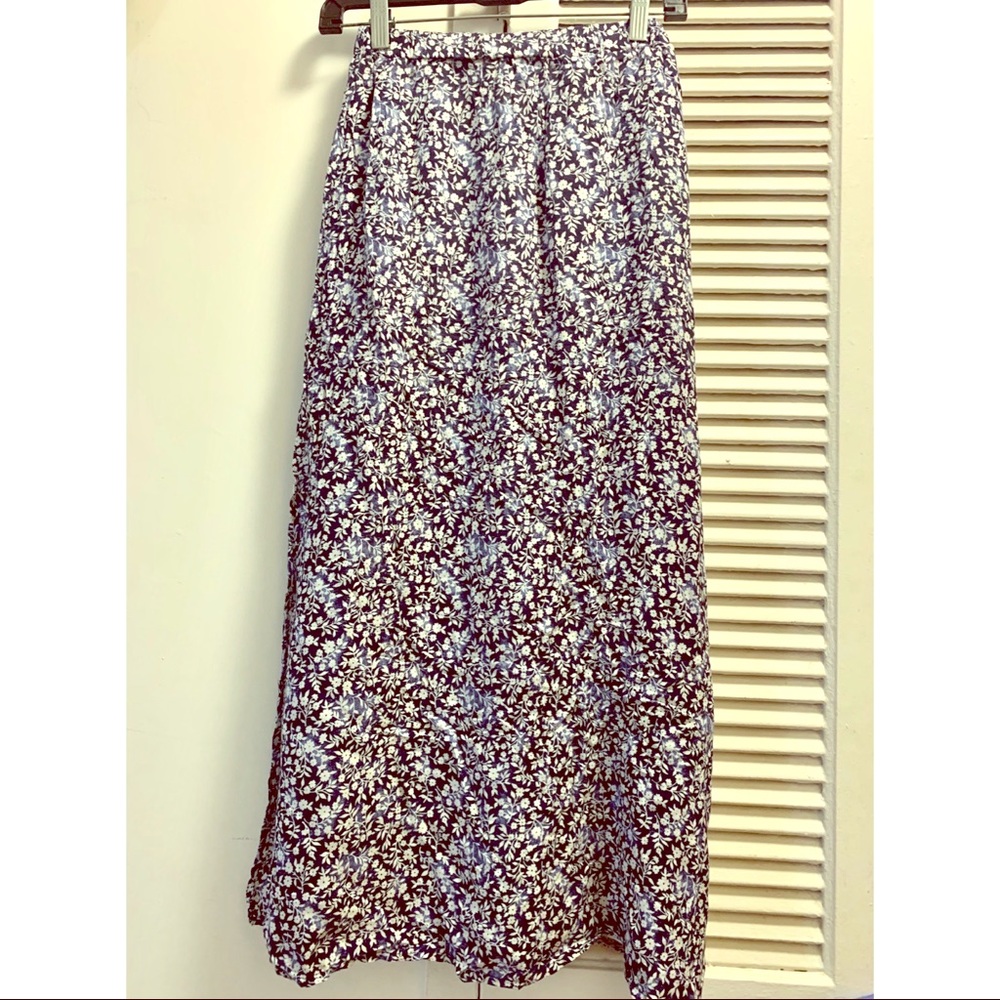 Floral Maxi skirt